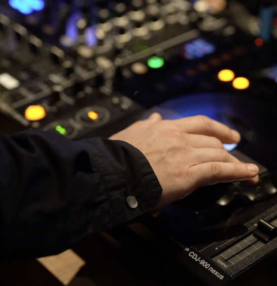 週末DJ